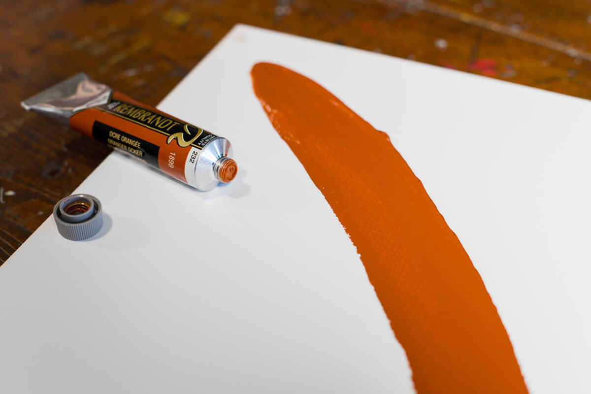 Oil 40 ml series 1 Color Orange Ochre 232