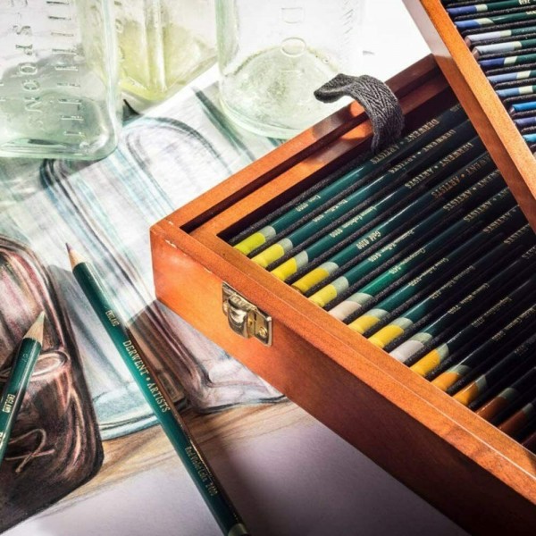 Derwent Wooden Box 120 colored pencils 120 Artists