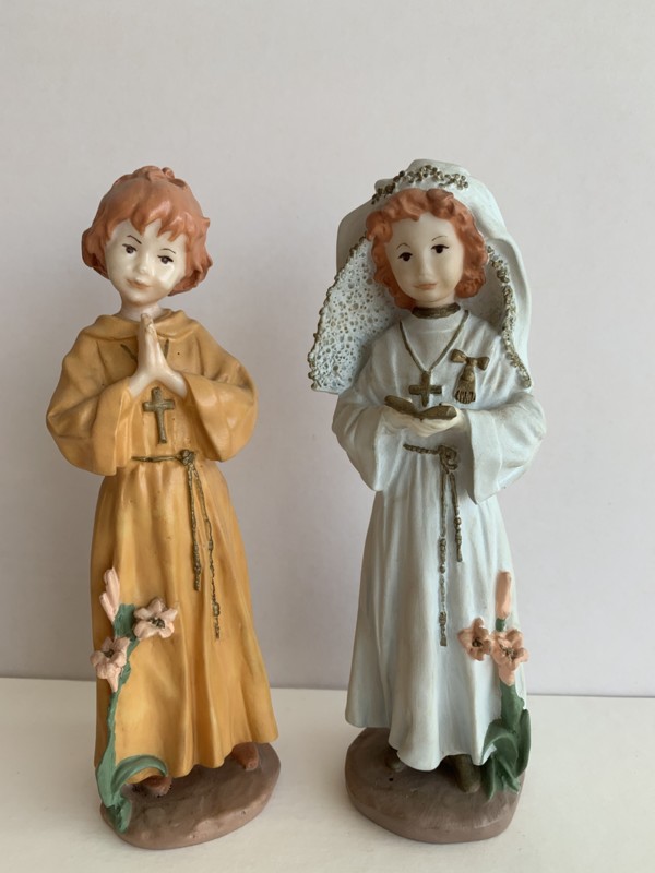 Couple of children communion