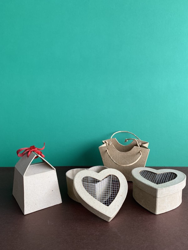 Set of chocolates boxes + hearts boxes