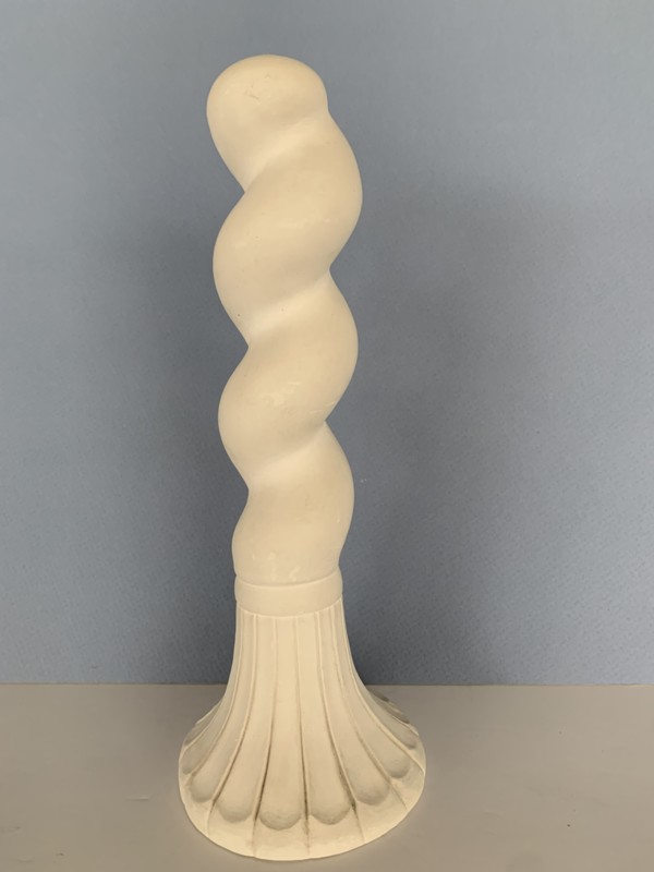Column candle holder