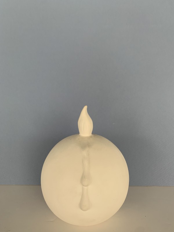 Round candle